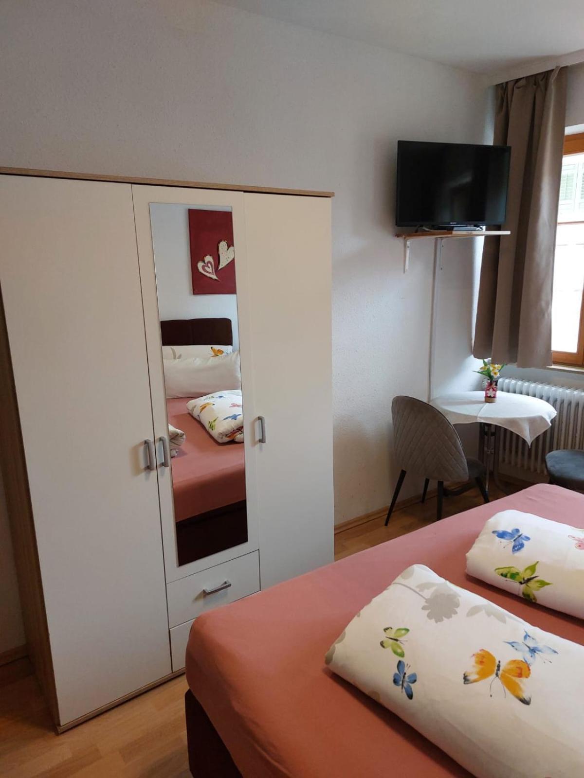 Schwabenstuben Doppelzimmer Meersburg Kültér fotó